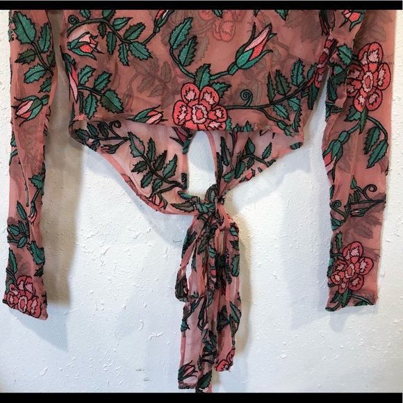 Rare For Love and Lemons Flower Orchid Crop Top Size XS & S EUC - Picture 10 of 14